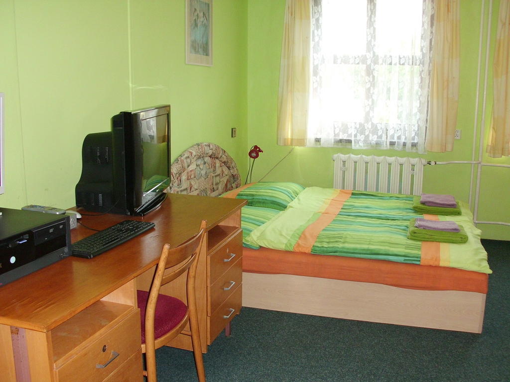 Pension Doctor Dvůr Králové nad Labem Cameră foto